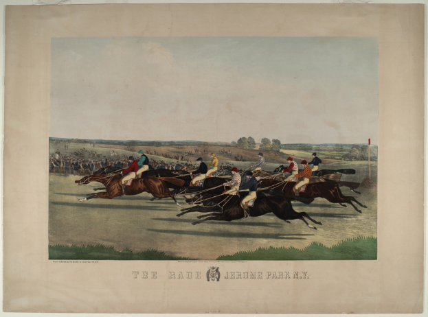 Gruppe von Menschen, die Pferde auf einer saftig grünen Wiese mit Bäumen und einem klaren blauen Himmel im Hintergrund reitet, Text unten lautet 'The Race at Jerome Park, New York'.