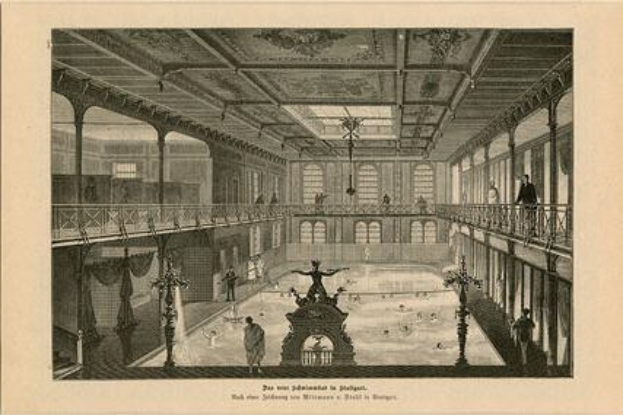 Einschnitte des Eislaufsaals im Schloss Versailles, mit einem zentralen Brunnen, Menschen, Säulen, Fenstern und einer Decke.