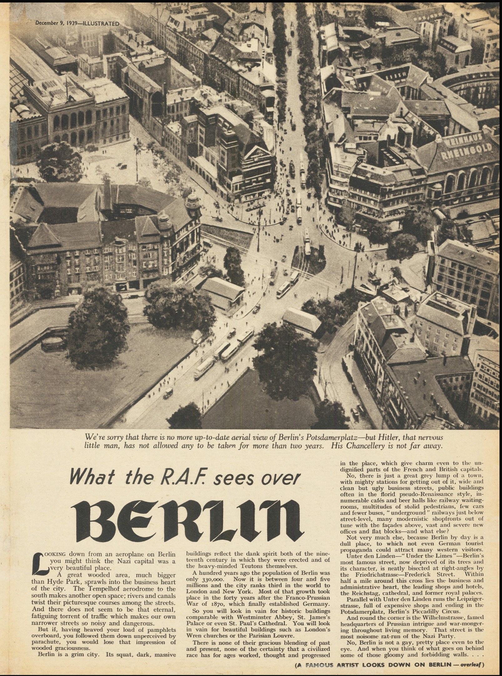 Schwarz-weiß-Fotografie einer alten Zeitungsseite mit einem Stadtansichtsbild, das Gebäude, Bäume und Fahrzeuge zeigt, begleitet von Text.