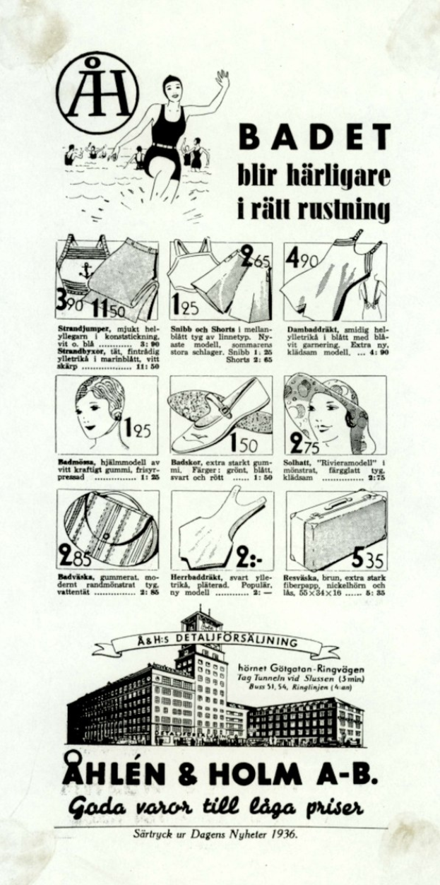 Anzeige für einen weißen und blauen gestreiften Bikini mit einer Frau mit Pferdeschwanz, die direkt in die Kamera schaut, vor modernen Gebäuden mit fetter Schrift.